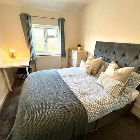 Проживание в семье Lovely Double Near Southmead Hospital *