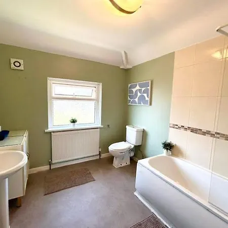 Lovely Double Near Southmead Hospital 홈스테이 *